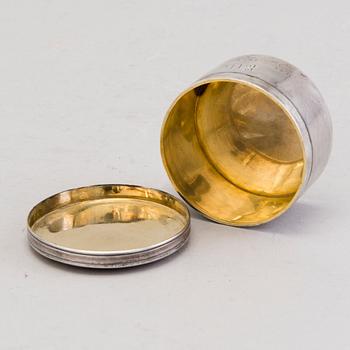 A silver bowl and a silver box, mark of Gustaf Adolf Strömbäck, Helsinki 1843 and Carl Fridolf Ekholm, Helsinki 1864.