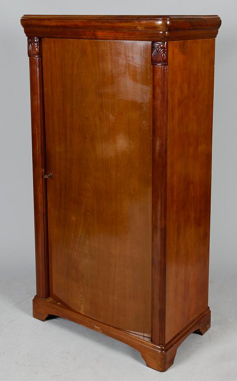 SKÅP, 1800-/1900-tal.