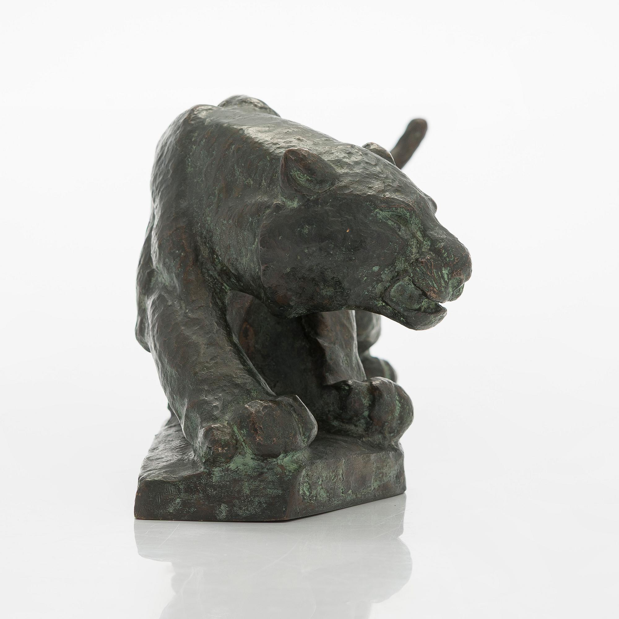 Jussi Mäntynen, Naarasleijona.