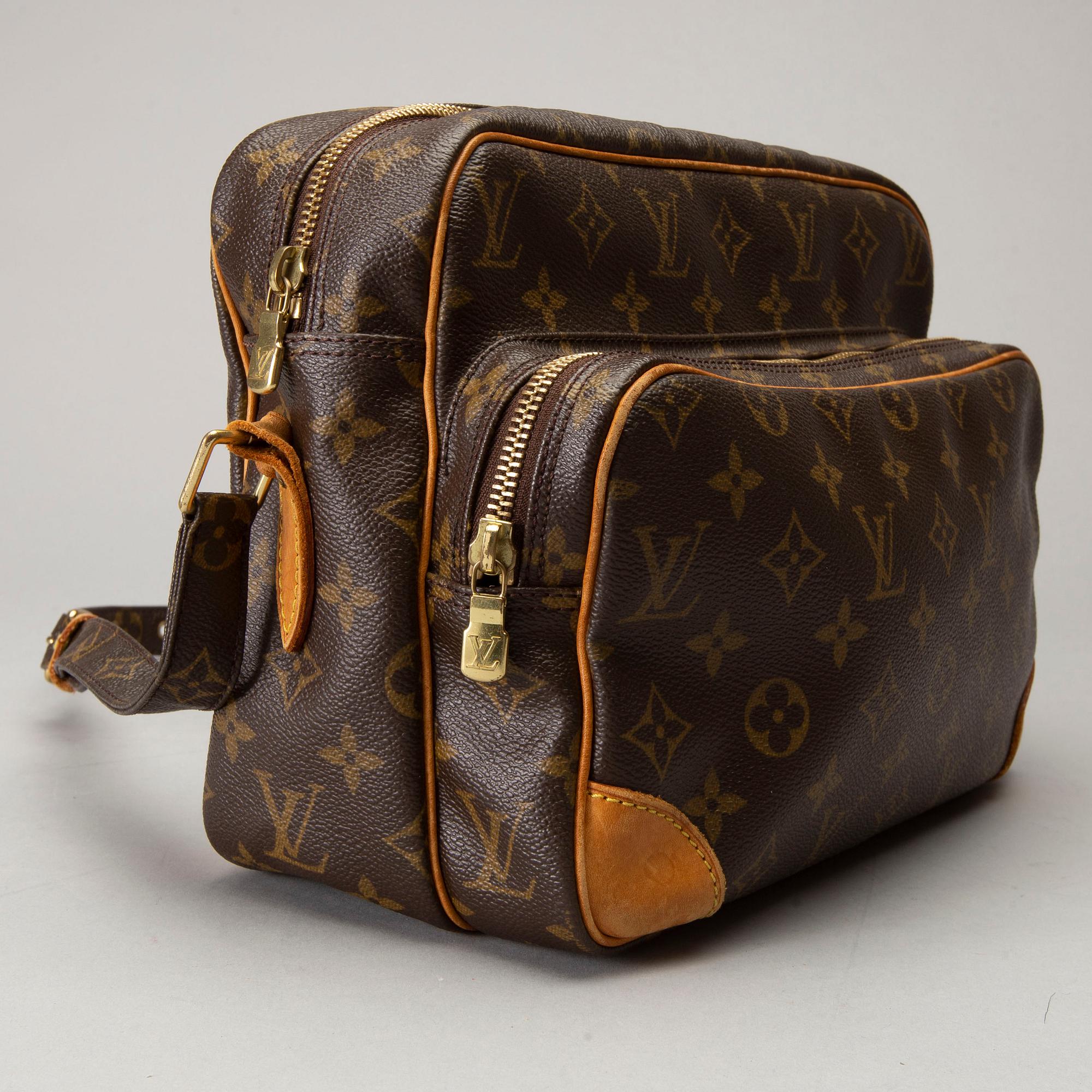 LOUIS VUITTON, axelbandsväska, crossbody.