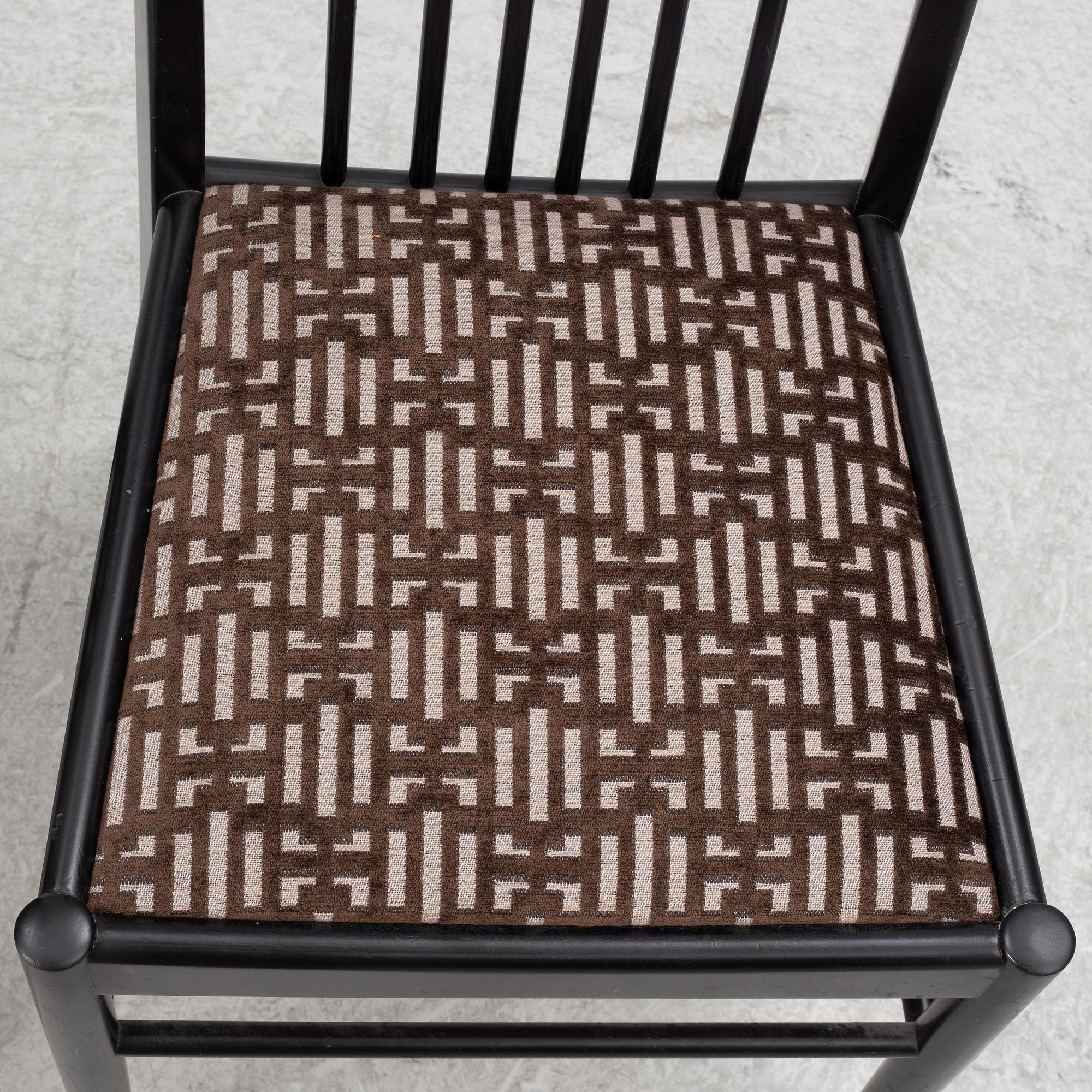 Kerstin Hörlin-Holmquist, Dining table with 8 chairs, 'Charlotte', Asko, Finland.