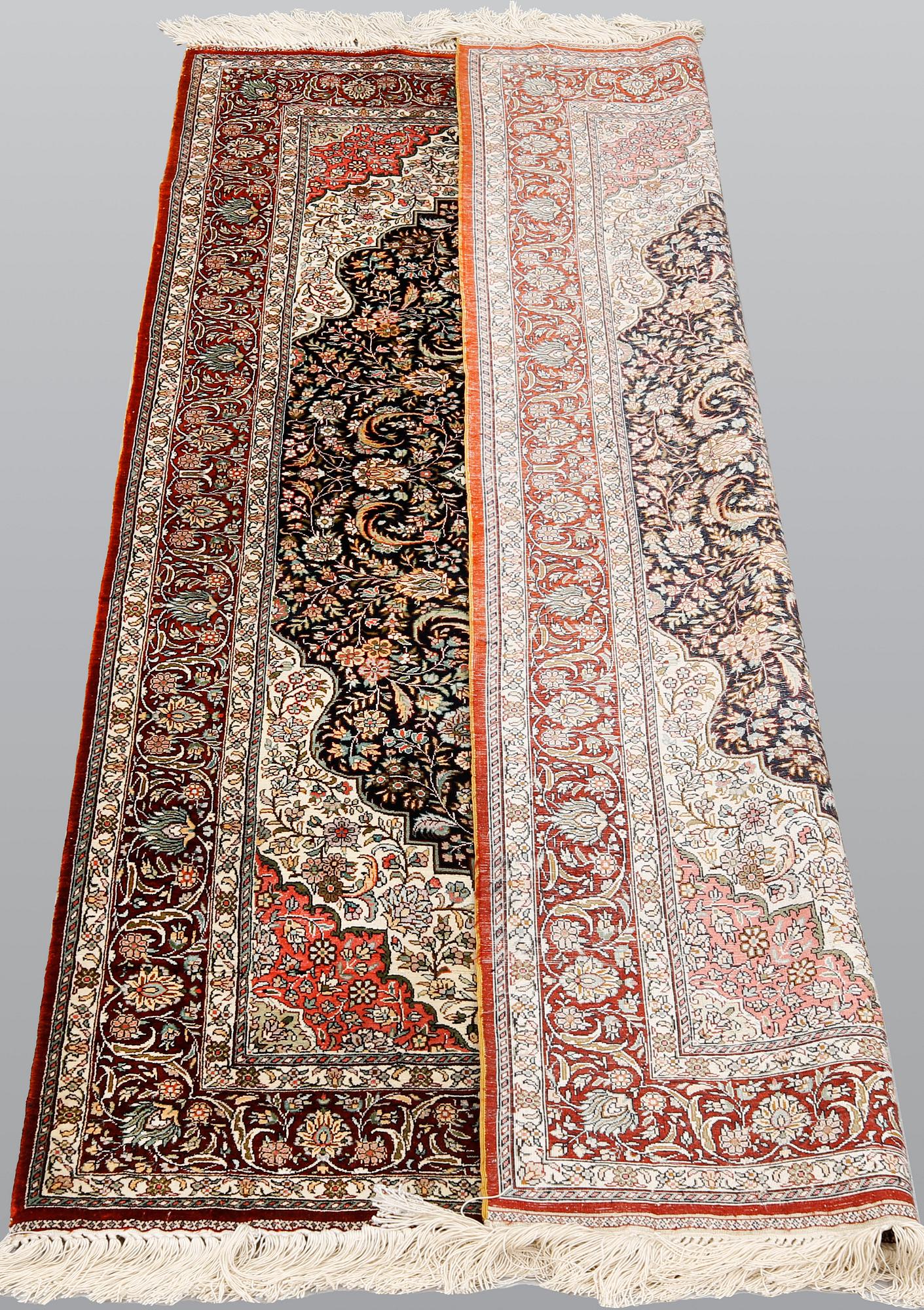 An oriental silk rug, ca 151 x 90 cm.