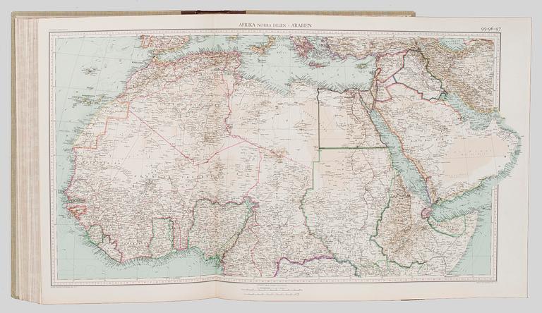 ATLASBÖCKER, 2 st, bland annat "Andrees Handatlas" Leipzig, 1893.
