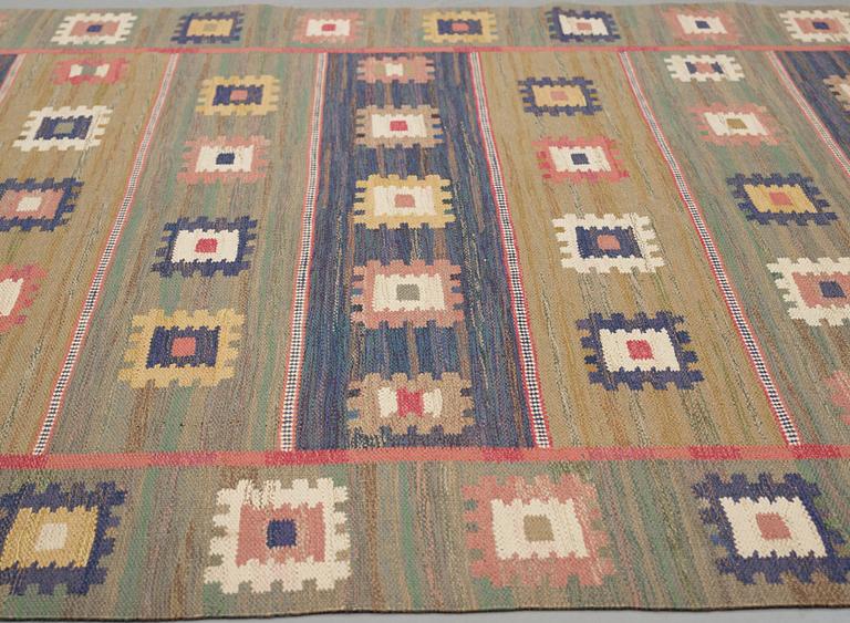 Märta Måås-Fjetterström, A carpet, "Grön äng", flat weave, ca 255-258 x 201,5 cm, signed AB MMF.