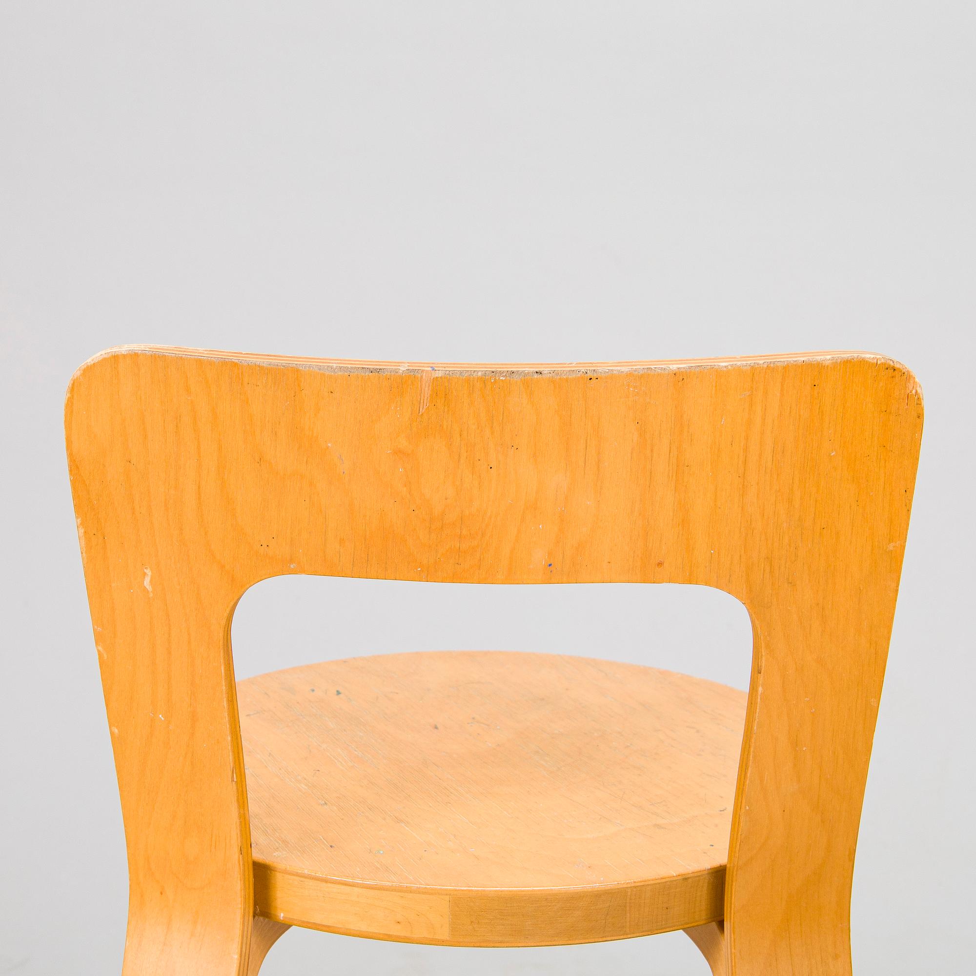 Alvar Aalto, stolar, 3 st, modell 66, Artek 1980-tal.