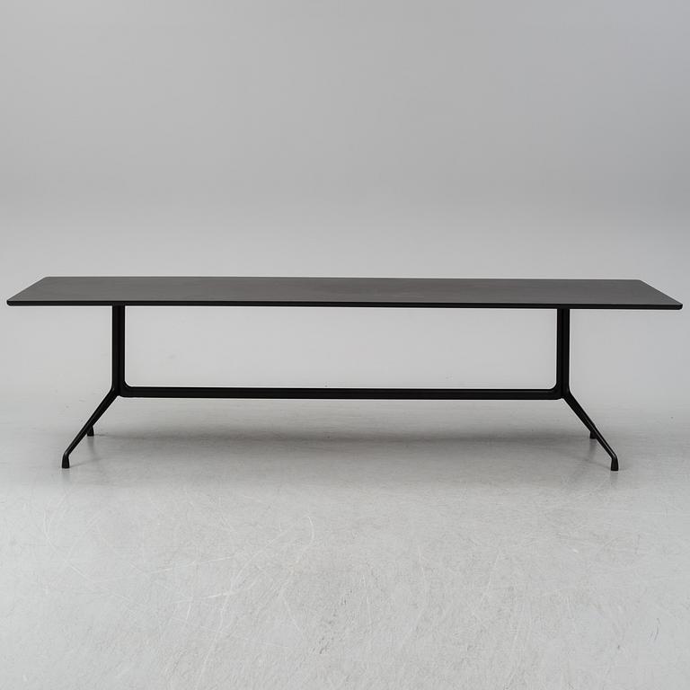 HEE WELLING & HAY, konferensbord, "About a Table AAT", HAY, Danmark.