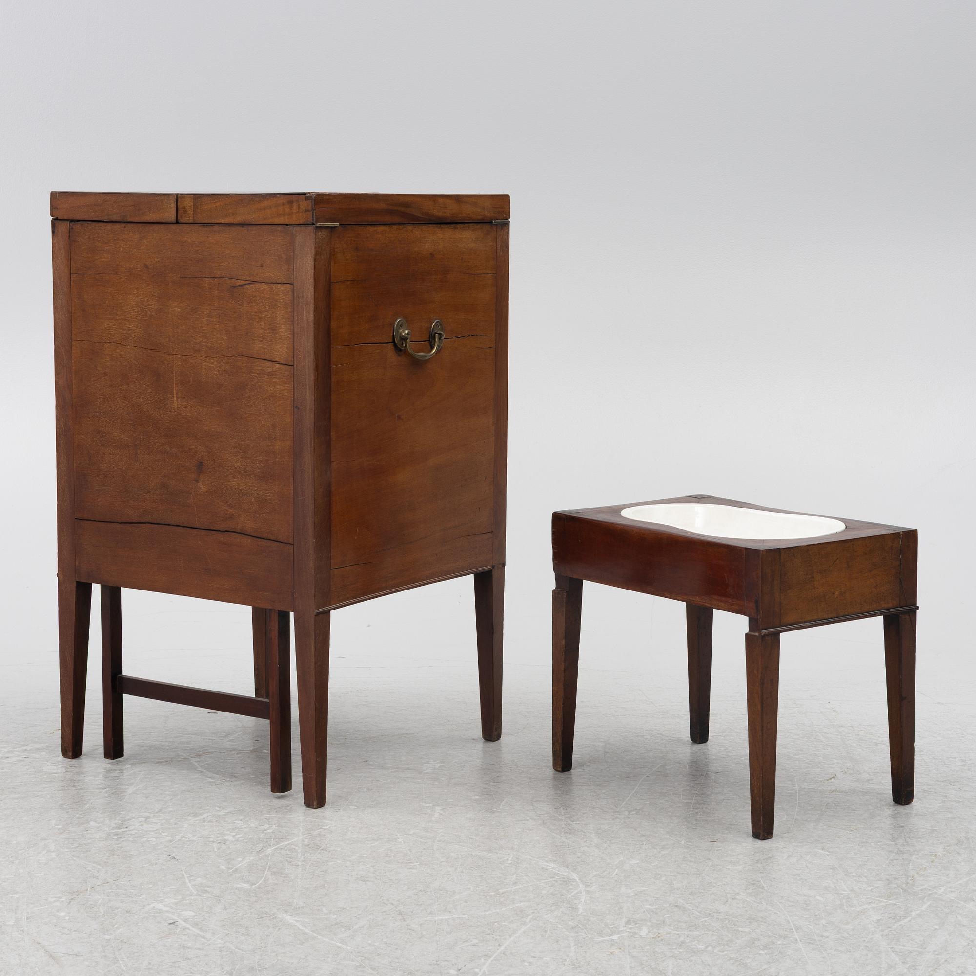 Washbasin, England, circa 1800.