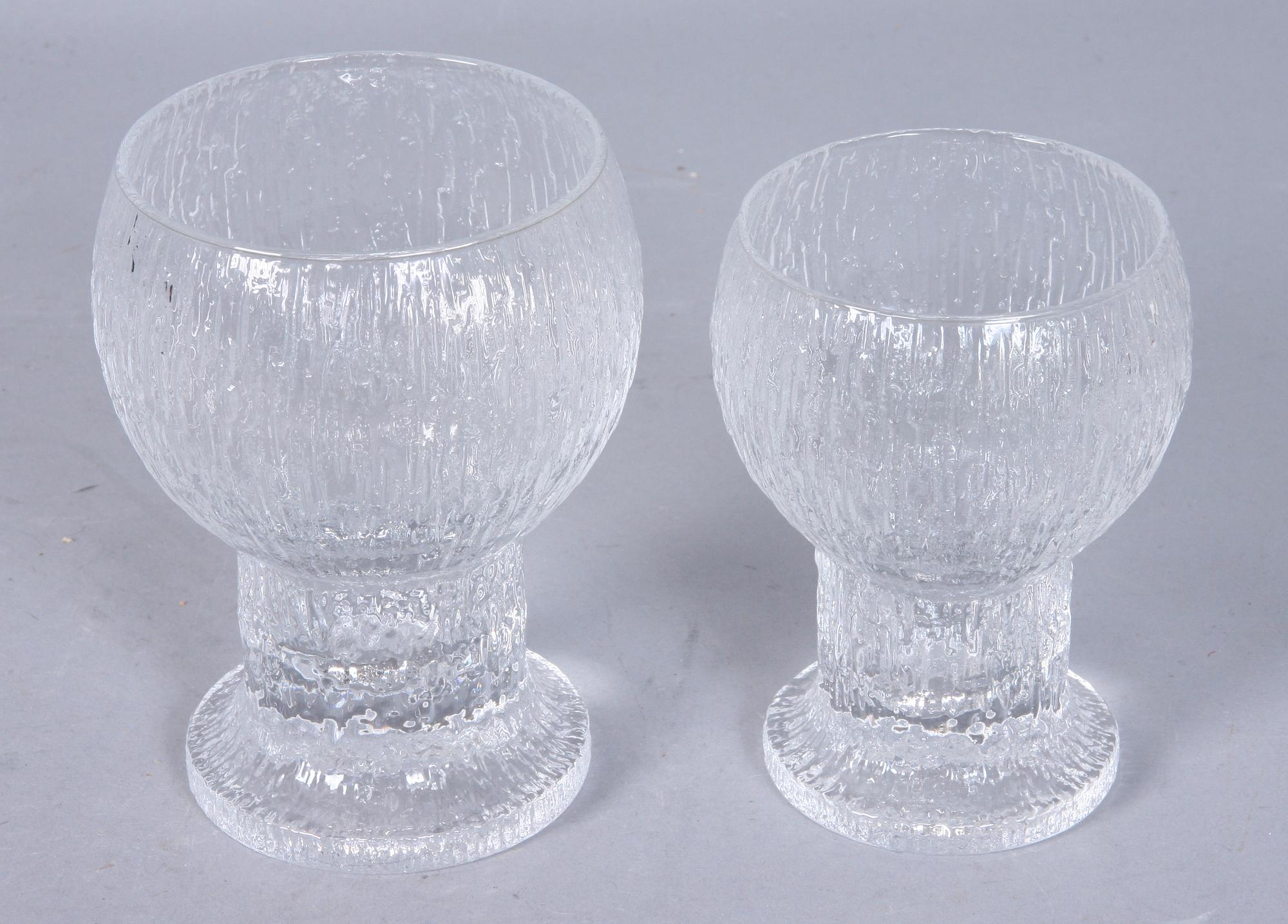 VINGLAS samt ÖLGLAS, 8 + 8 st, "Kekkerit", Timo Sarpaneva, Iittala, 1900-talets andra hälft.