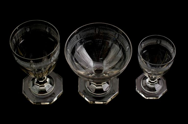 SERVISDELAR, 10 st, glas, 1900-talets första hälft.