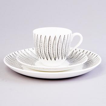 STIG LINDBERG, A 20-piece, 1960s 'Salix' porcelain coffee set, Gustavsberg, Sweden.