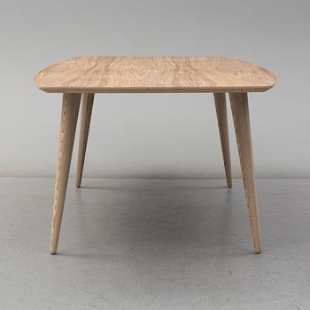 MATBORD. Snedkermester Lau Lauritsen, Danmark, 2000-tal.