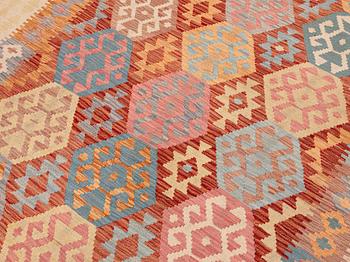 Matta, Kelim, 299 x 207 cm.