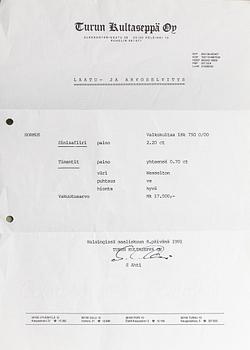 Sormus, 18K valkokultaa, safiiri n. 2.20 ct ja timantteja n. 0.70 ct yht. Suomalaiset tuontileimat 1991.