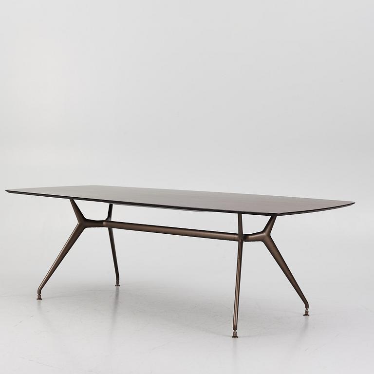 Giuseppe Bavuso, matbord, "Manta", Rimadesio, Italien.