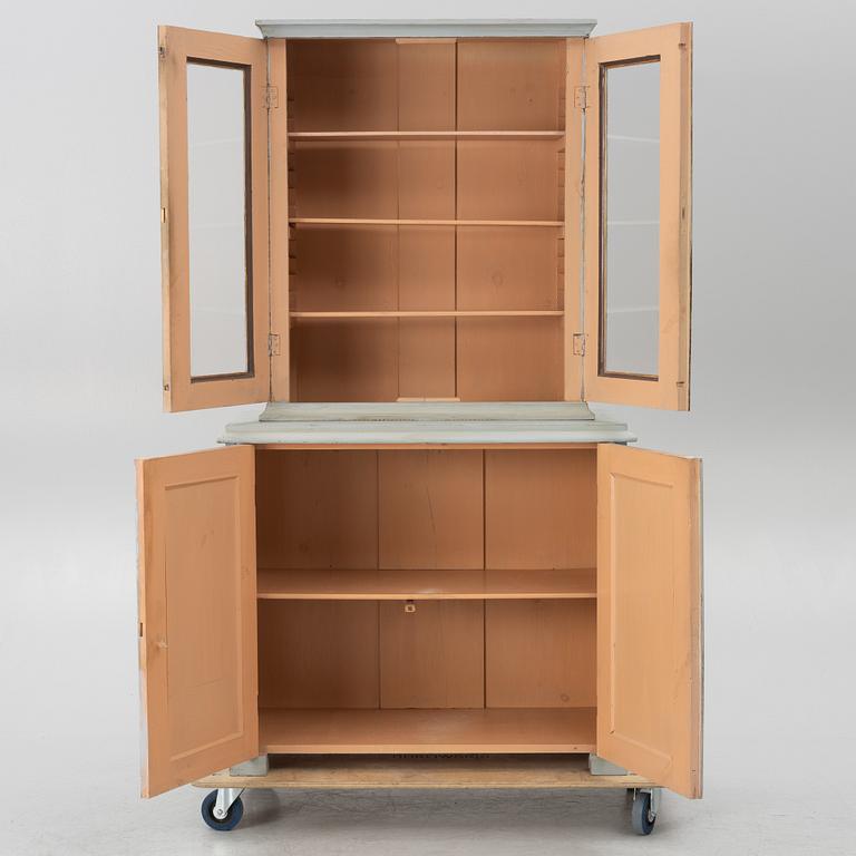 Display cabinet, first half of the 20th century.