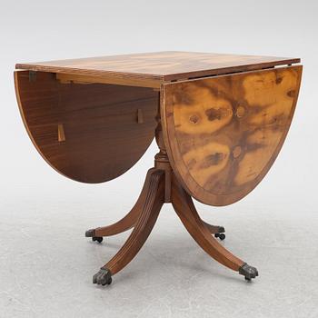 Klaffbord, Engelsk stil, 1900-talets första hälft.