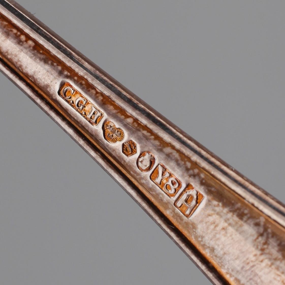 BESTICK, 20 delar, silver, olika modeller bl a "Gripsholm" och "Hansa", 1900-talets andra hälft. Total vikt ca 469 g.
