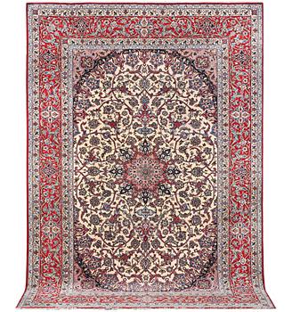 An Esfahan carpet, part silk, c. 304 x 204 cm.