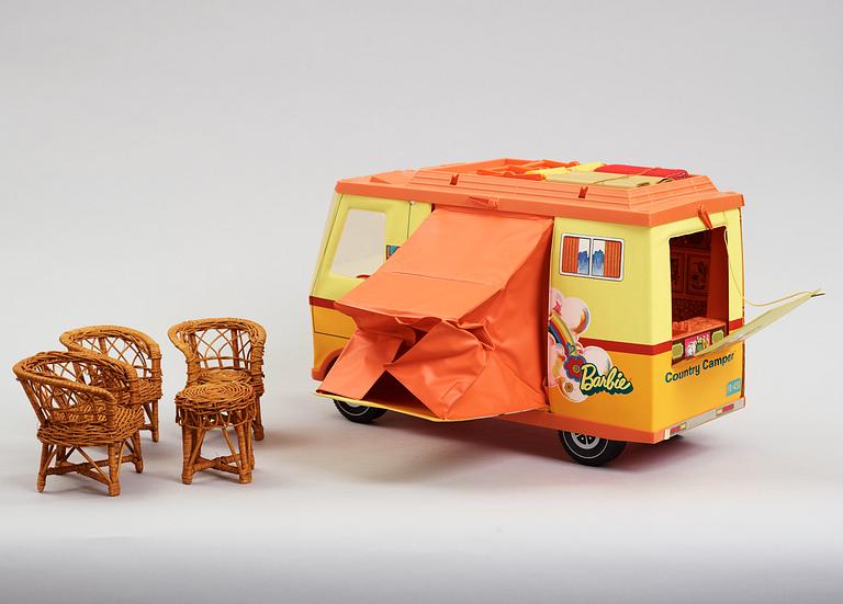 BARBIE TILLBEHÖR, 4 delar, Mattel 1970-tal.