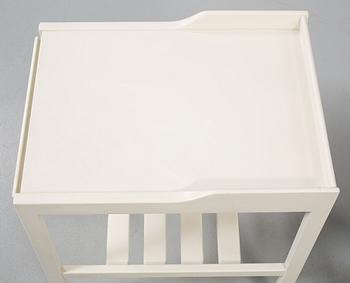 SÄNGBORD, ett par, Bertil Fridhagen, Bodafors, omkring 1900-talets mitt.