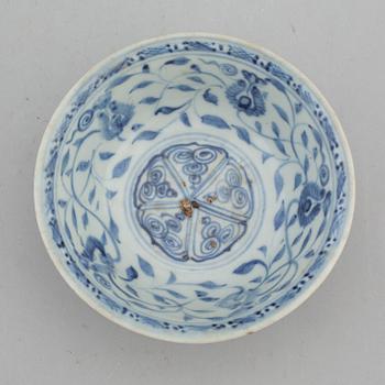 A blue and white bowl, Ming dynasty (1368-1644).