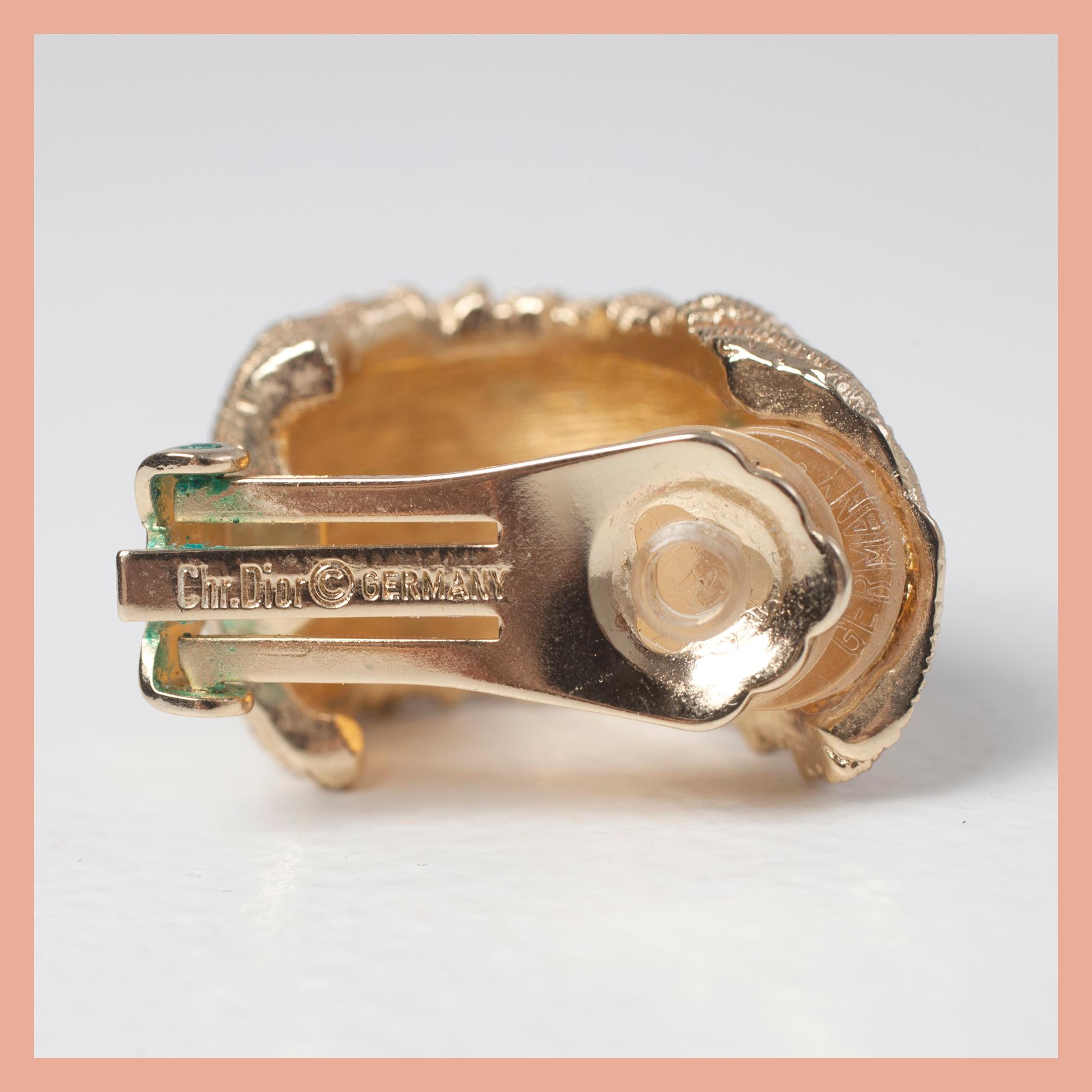 SMYCKESET, Christian Dior.