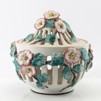 Tureen, Rörstrand, copy after an 18th-century model, faience.