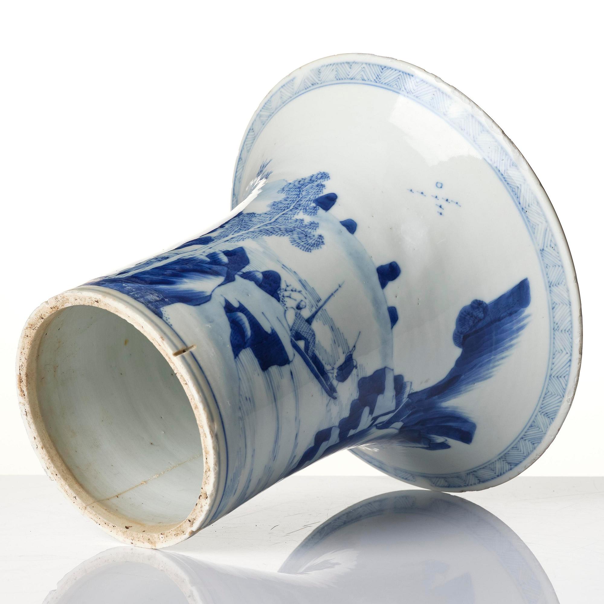 A blue and white porcelain fragment, Qing dynasty, Kangxi (1662-1722).
