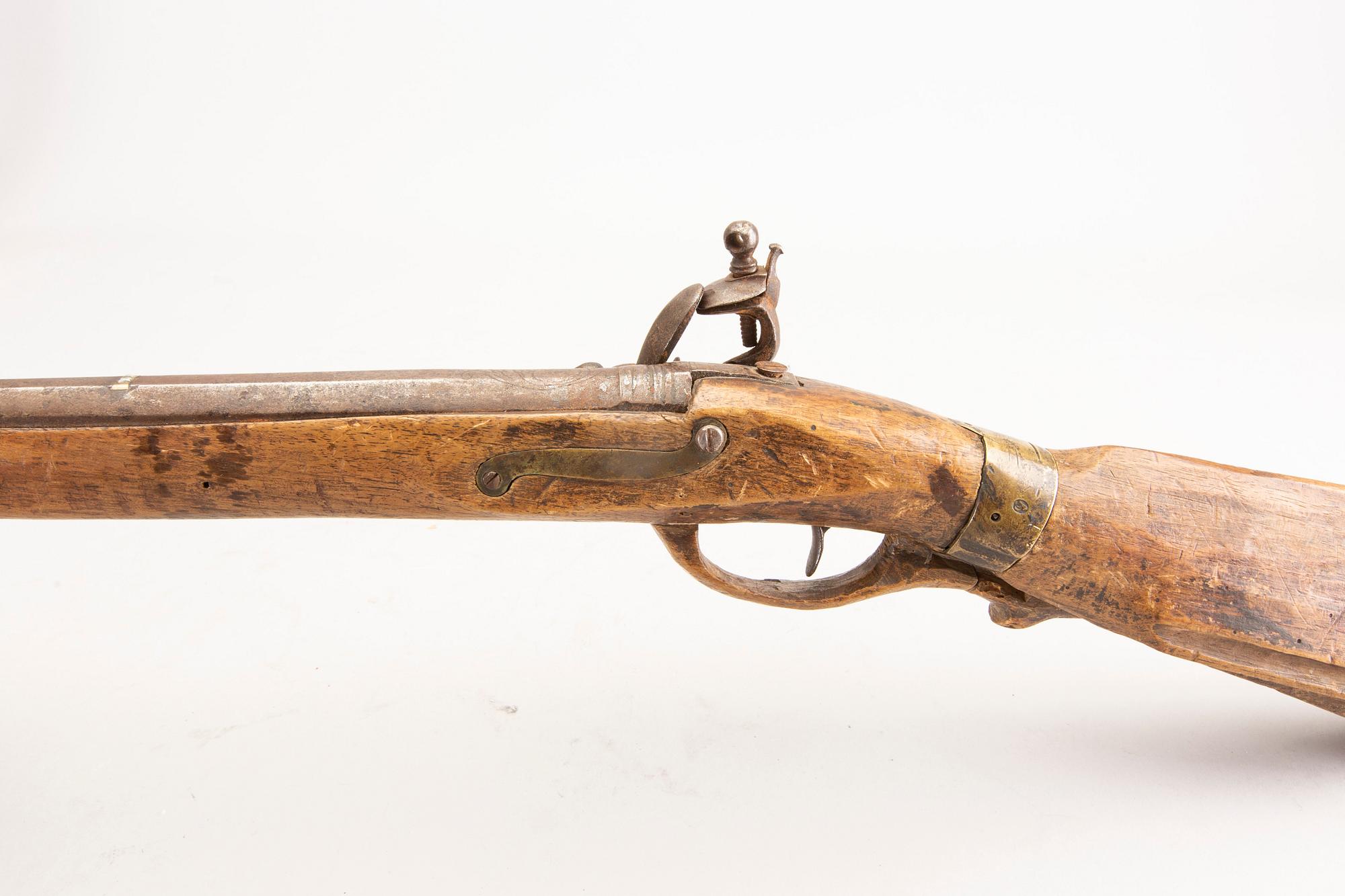 Flintlåsgevär, kort, svenskt, 1700-/ 1800-tal.