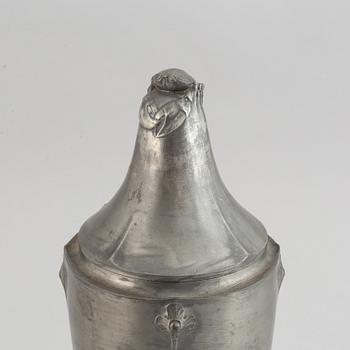 Pokal med lock, tenn, jugend, Schreuder & Olsson, Stockholm, 1909.