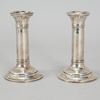 J GLOSTER LTD, ljusstakar, ett par, silver, Birmingham, England, 1864.