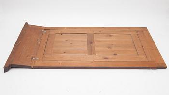 KONSOLBORD MED SPEGEL, Ryssland 1800-talets senare hälft.