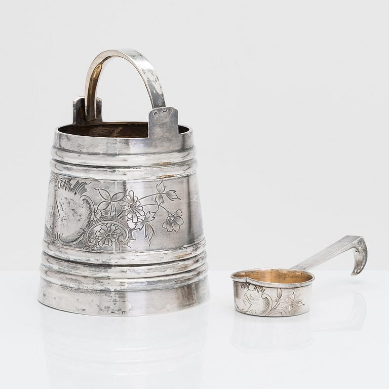 A vodka silver bucket with ladle, maker's mark of Ilya Prokopovich Prokofiev, Moscow 1899-1908.
