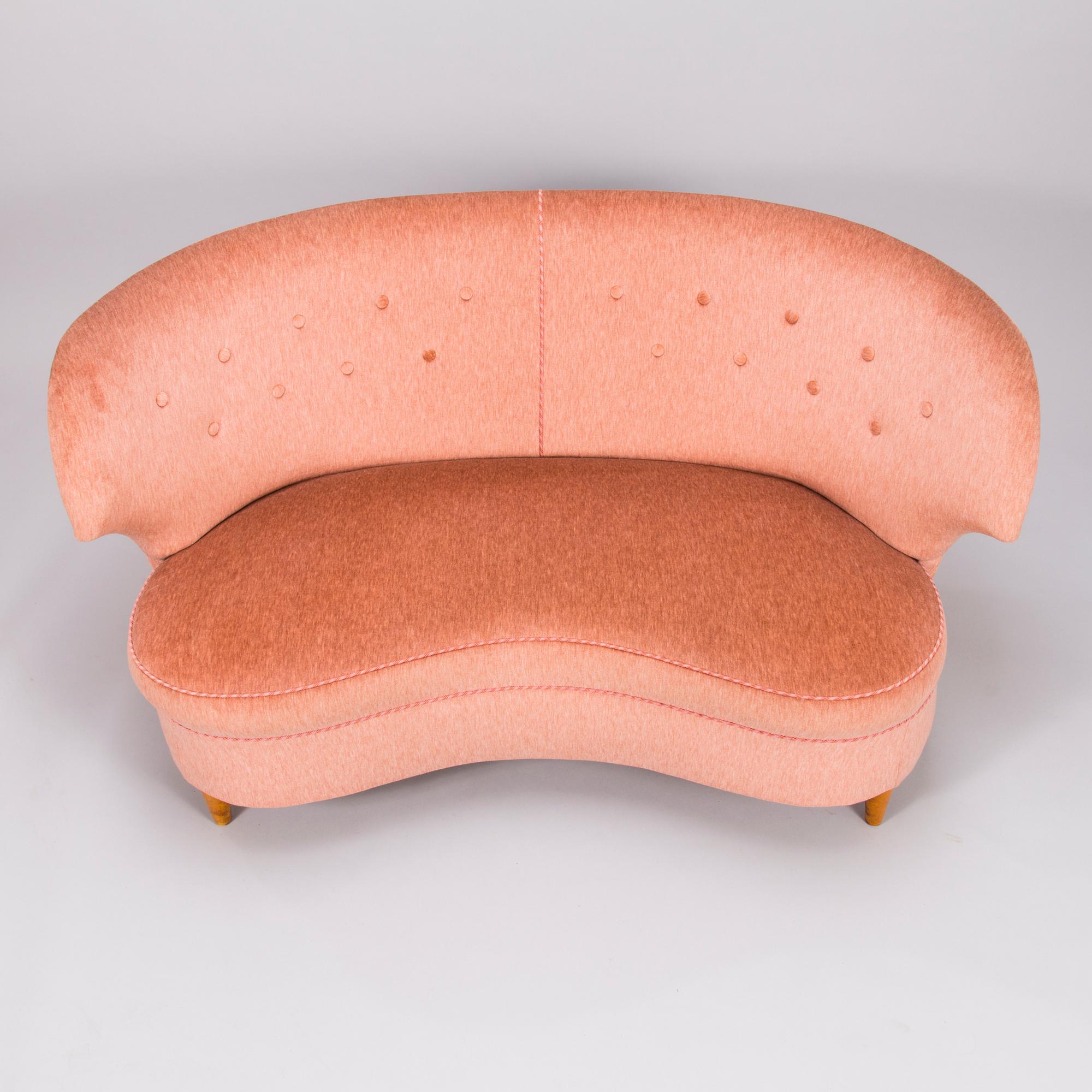 A mid 1950's 3-piece sofa suite.