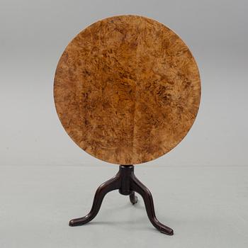 FÄLLBORD, av Jacob Sjölin (mästare i Köping och Kungsör 1767-1785).