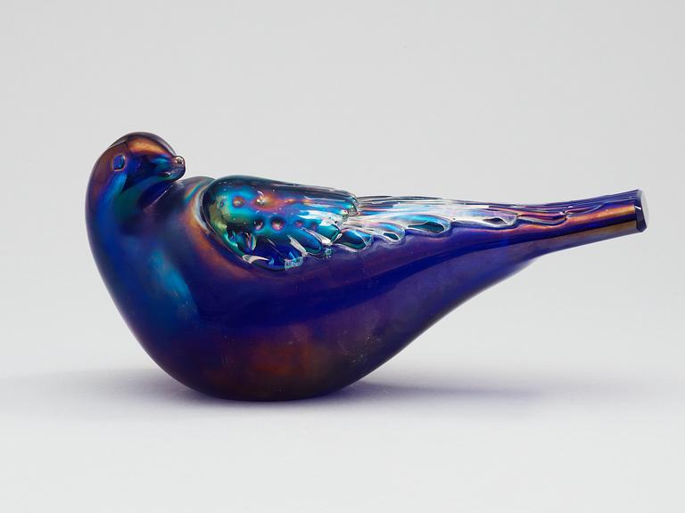 A Tyra Lundgren glass bird, Venini, Murano, Italy.