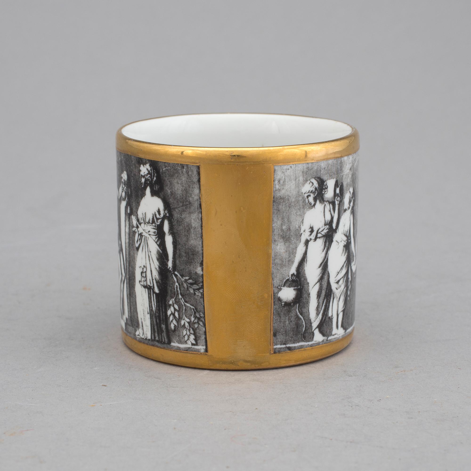 KOPP, Fornasetti, Milano, omkring 1900-talets mitt.