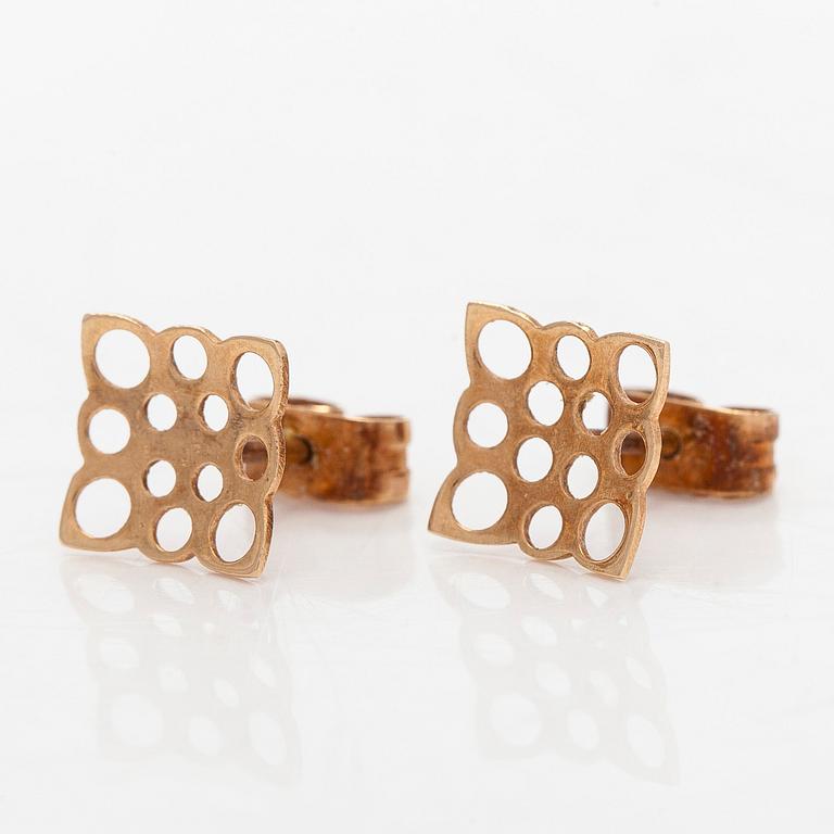 Liisa Vitali, earrings, a pair, 'Lace. in 14K gold.