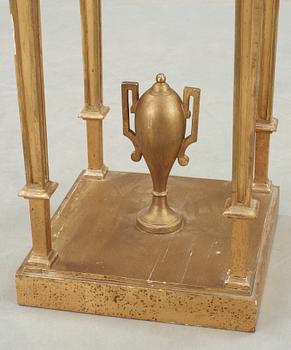 PIEDESTA, empirestil, 1900-talets första hälft.