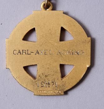 MEDALJER, silver, MINIATYRTECKEN, bl a Vasaorden samt PINS, bl a H55, ca 30 delar.