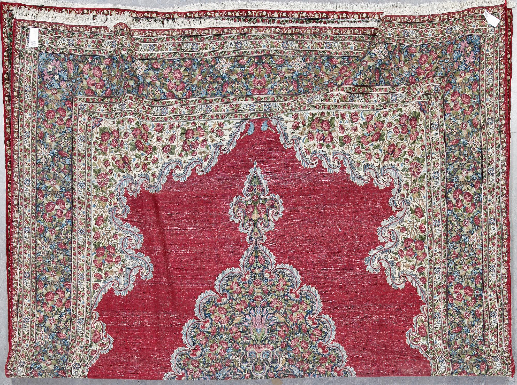 MATTA. Old Kirman, ca 381x264 cm.