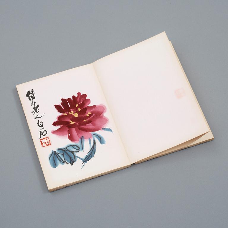 BOK med TRÄSNITT, "Qi Baishi hua ji", utgiven av Rong Bao Zhai xin ji, 1952, illustrerad med 22 färgträsnitt.