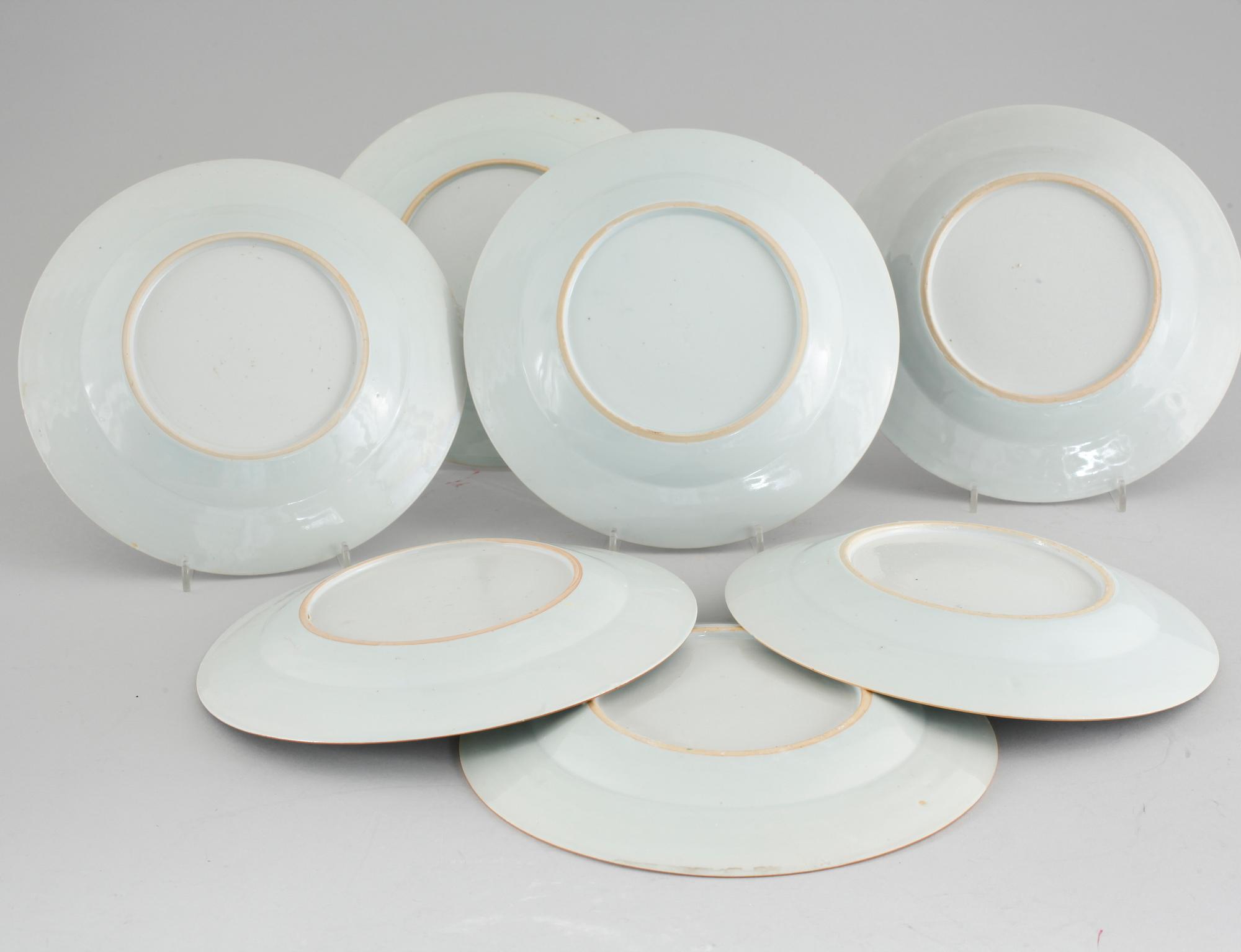 TALLRIKAR, 7 st, porslin, Kina, Qianlong (1736-1795).