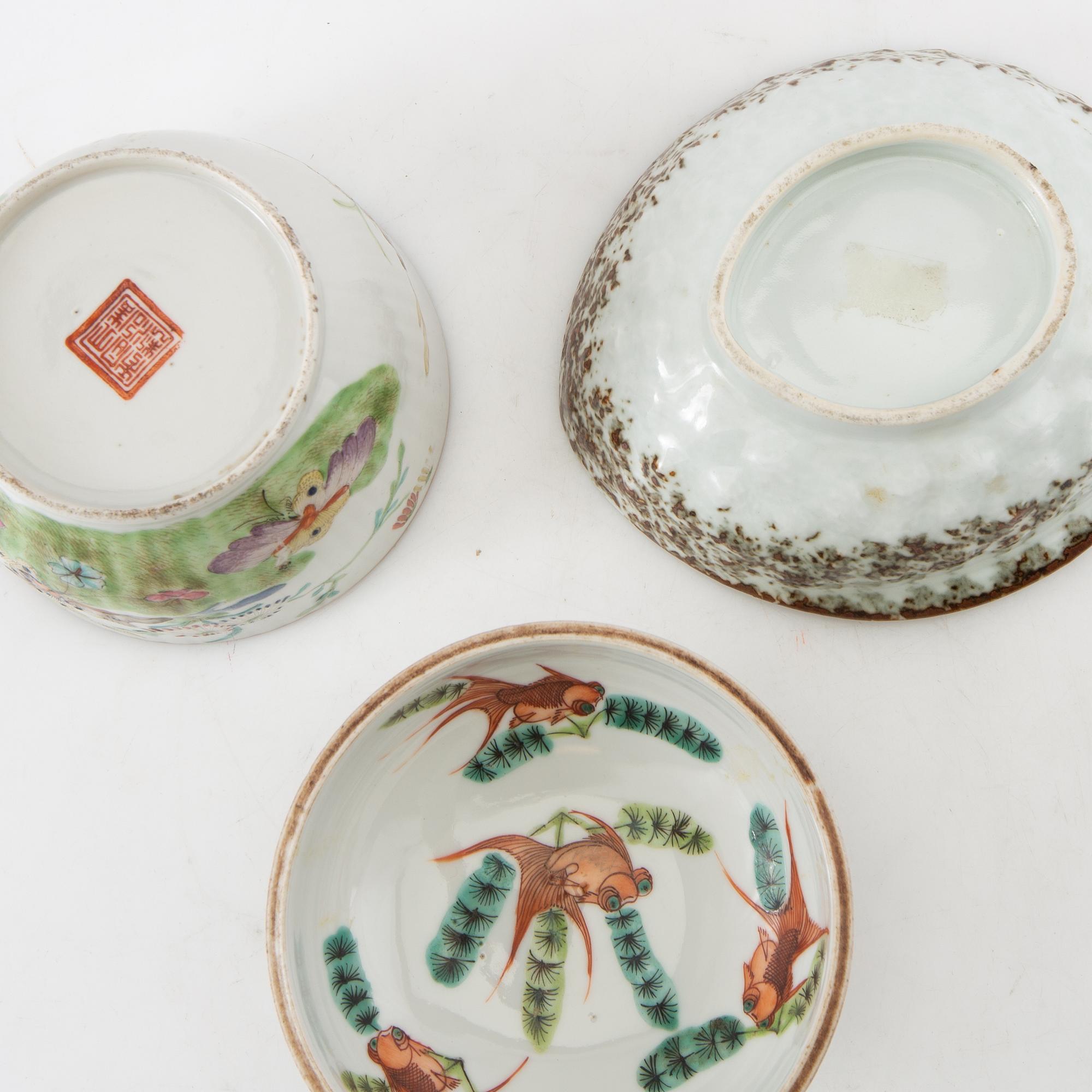 Bowl with lid and bowl plate China 19th century porcelain.