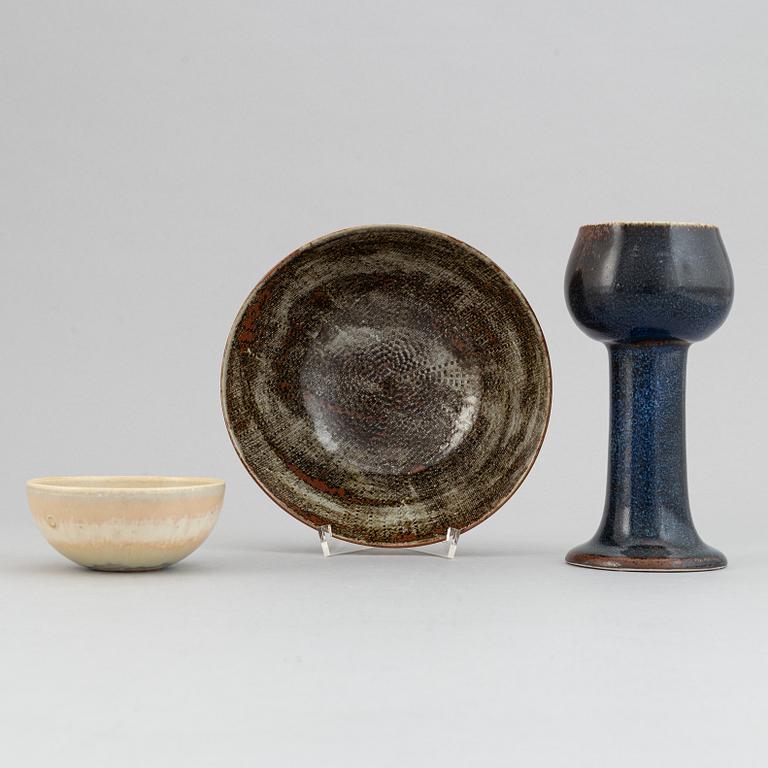 Stig Lindberg, vas och skålar, 2 st, Gustavsbergs studio 1960, 1967 och 1972.
