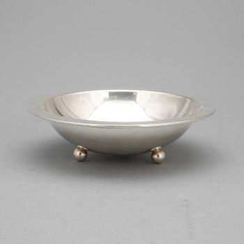 SKÅL, silver, W A Bolin, Stockholm, 1936. Vikt ca 181 gram.