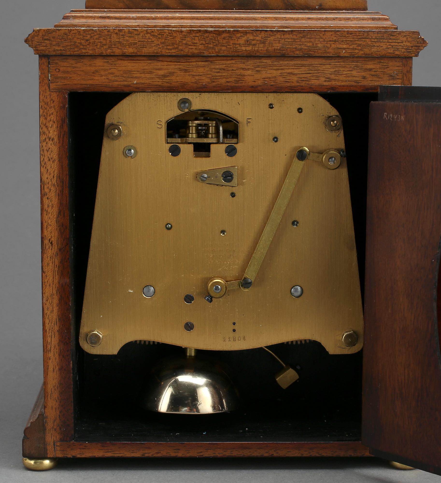 BORDSUR, Elliott, England, 1900-tal.