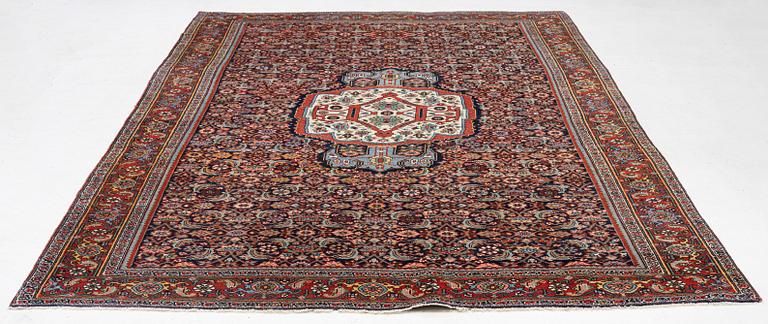 Carpet, Bidjar, approx. 387 x 223 cm.