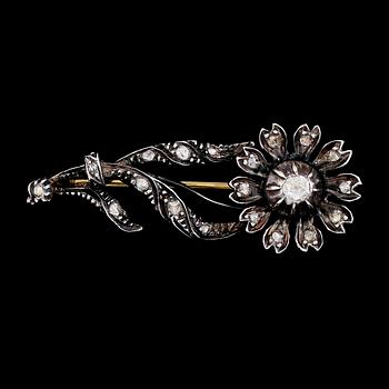 BROSCH, silver och rosenslipade diamanter. Total vikt ca 7 g.