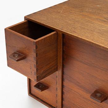 Uno & Östen Kristansson, a set of four modular cabinets from Luxus, second half of the 20th Century.